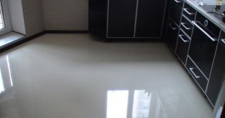 Наливной пол на кухне Искитим, цена от 898 руб.